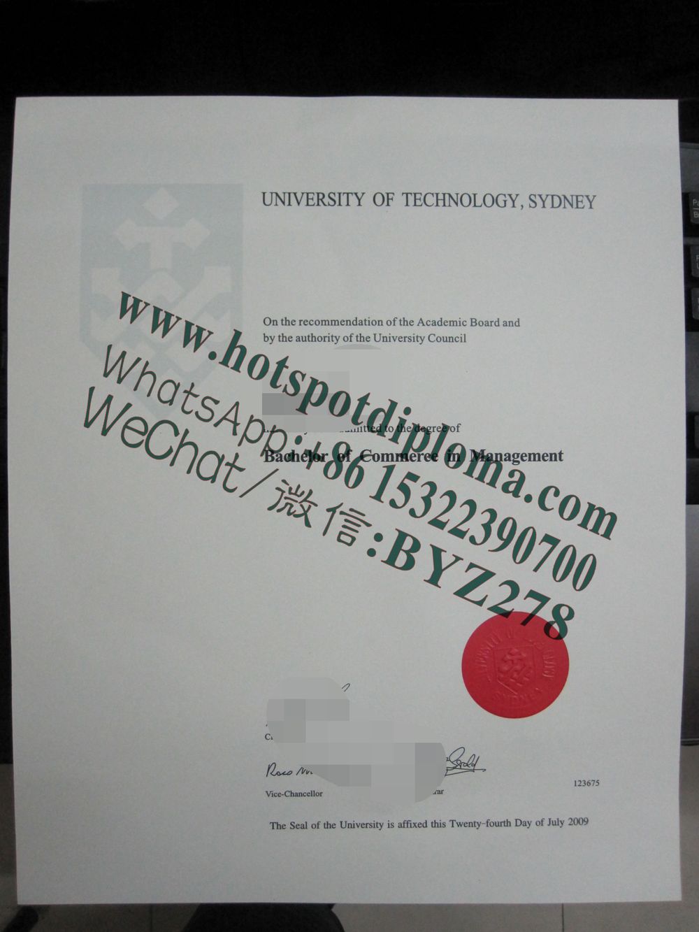 Fake University of Technology Sydney diploma